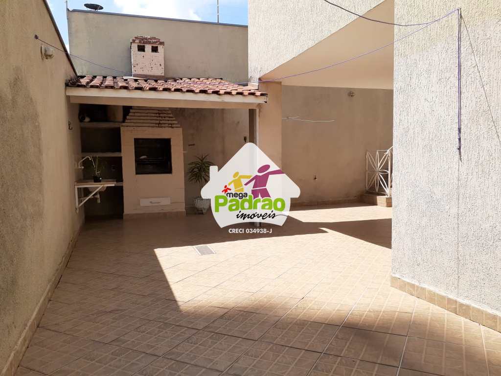 Casa em Guarulhos, no bairro Vila Galvão