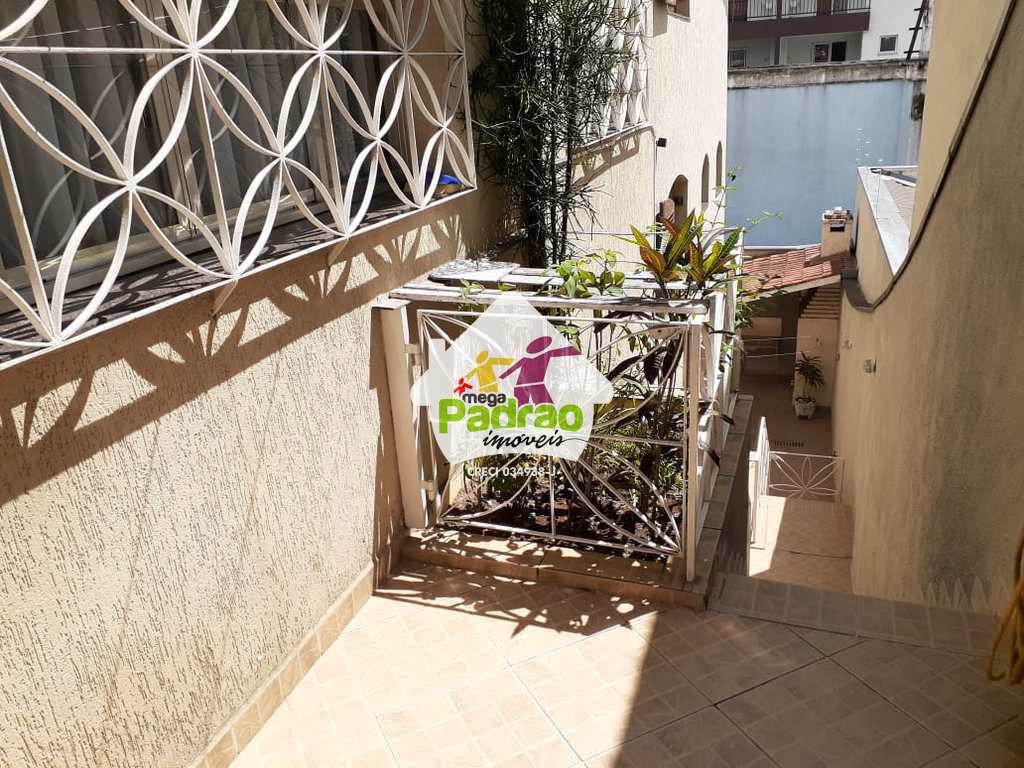 Casa em Guarulhos, no bairro Vila Galvão