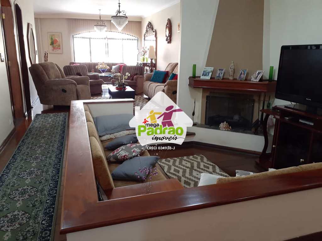 Casa em Guarulhos, no bairro Vila Galvão