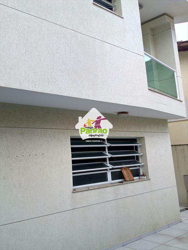 Sobrado em Guarulhos, no bairro Parque Renato Maia