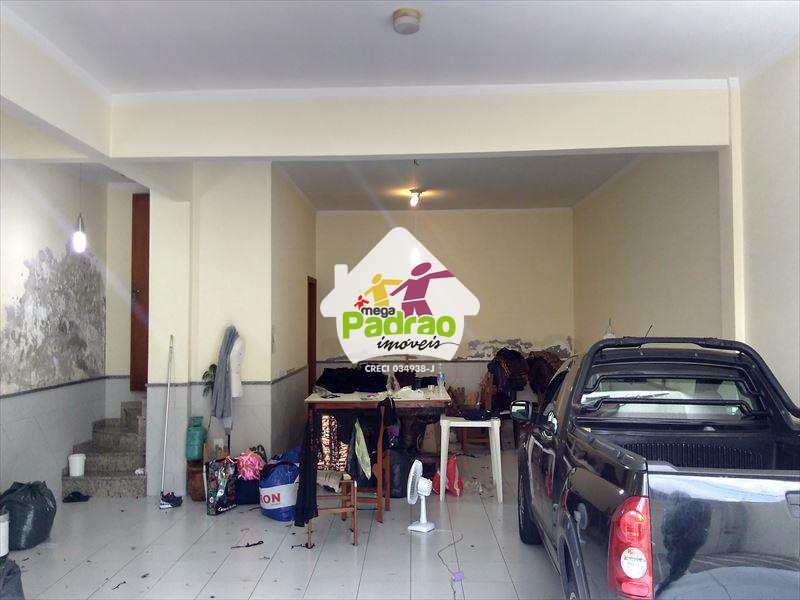 Sobrado em Guarulhos, no bairro Parque Renato Maia
