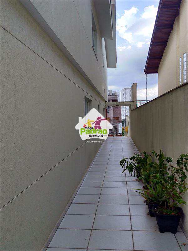 Sobrado em Guarulhos, no bairro Parque Renato Maia
