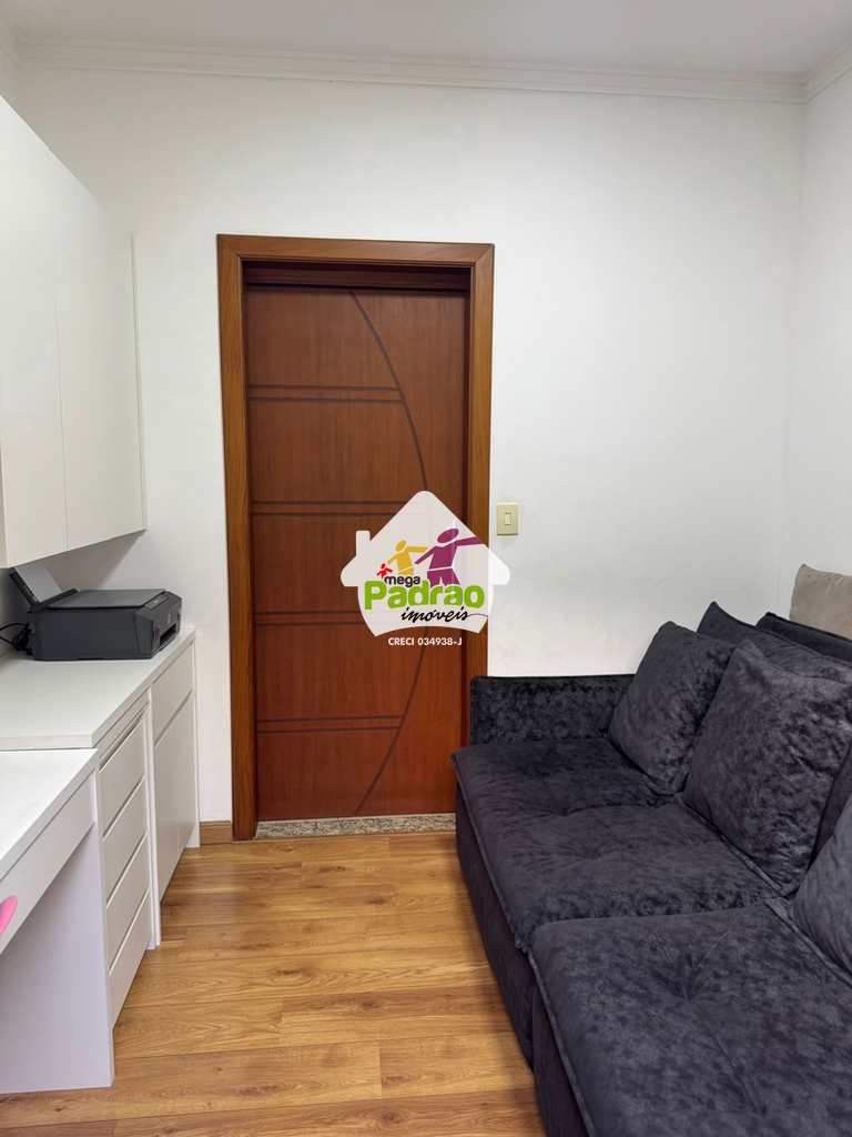 Sobrado em Guarulhos, no bairro Parque Renato Maia