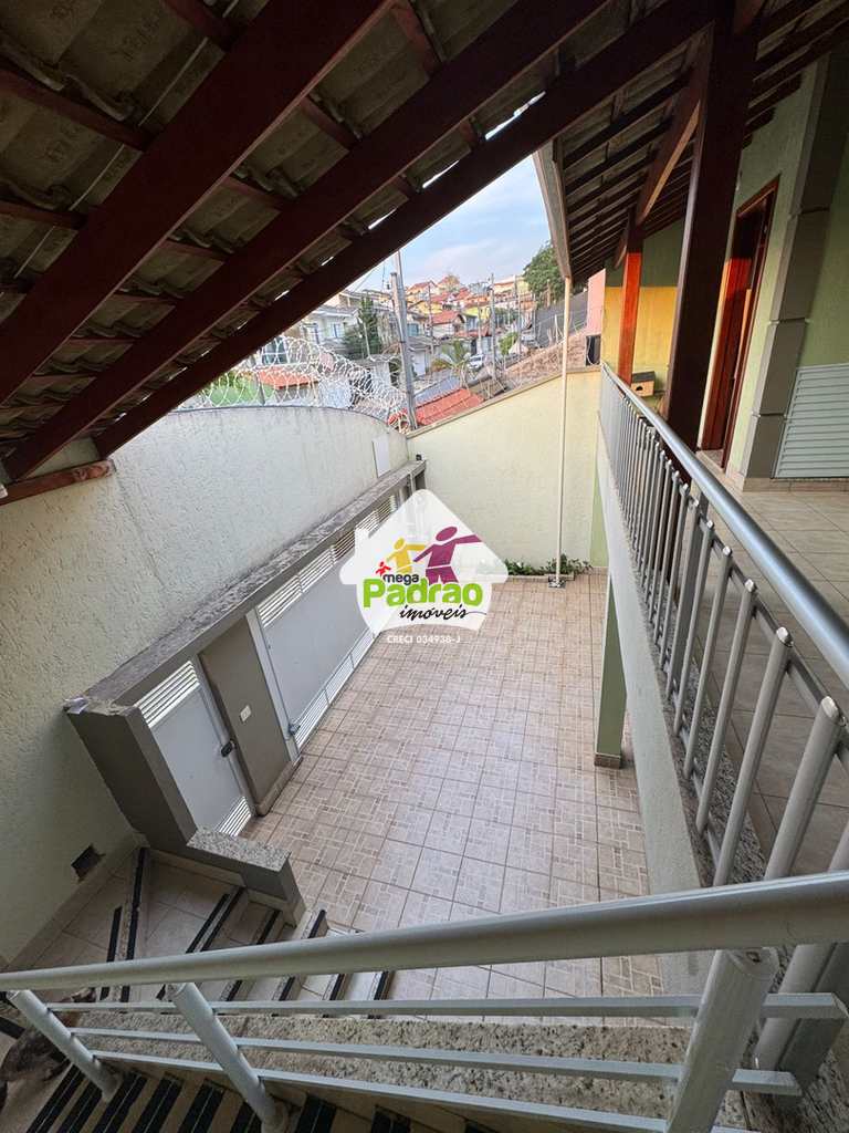 Sobrado em Guarulhos, no bairro Parque Renato Maia