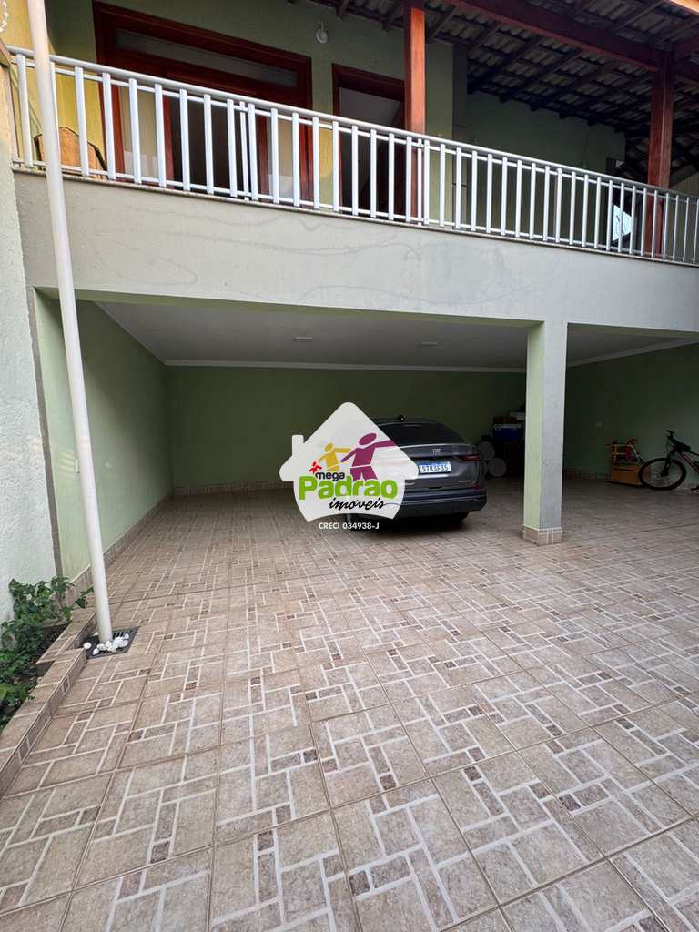 Sobrado em Guarulhos, no bairro Parque Renato Maia