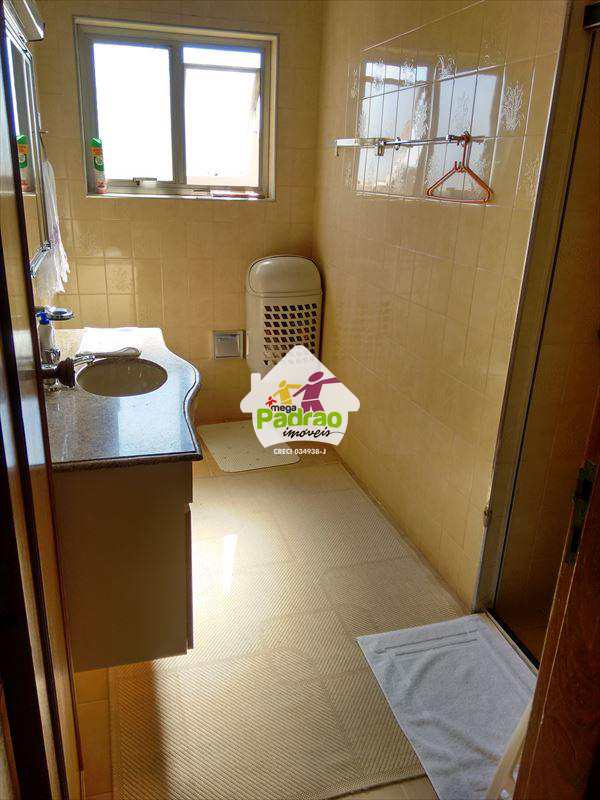 Casa em Guarulhos, no bairro Jardim Santa Mena