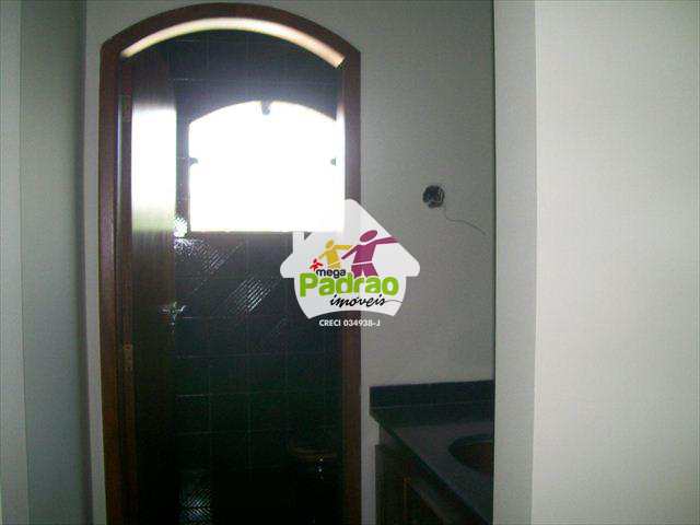 Casa em Guarulhos, no bairro Vila Galvão