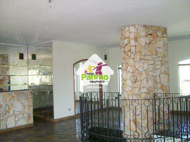 Casa em Guarulhos, no bairro Vila Galvão