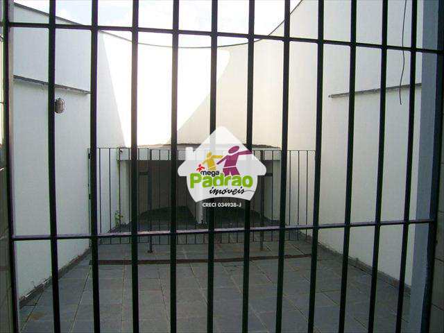 Casa em Guarulhos, no bairro Vila Galvão