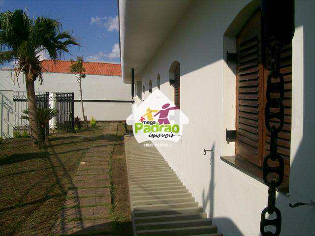 Casa em Guarulhos, no bairro Vila Galvão