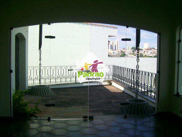 Casa em Guarulhos, no bairro Vila Galvão