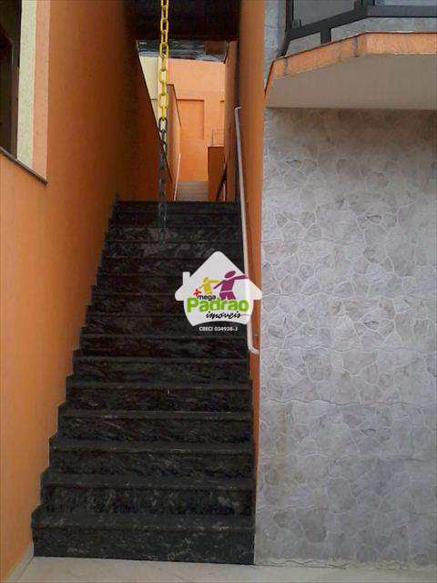 Sobrado em Guarulhos, no bairro Vila Ristori