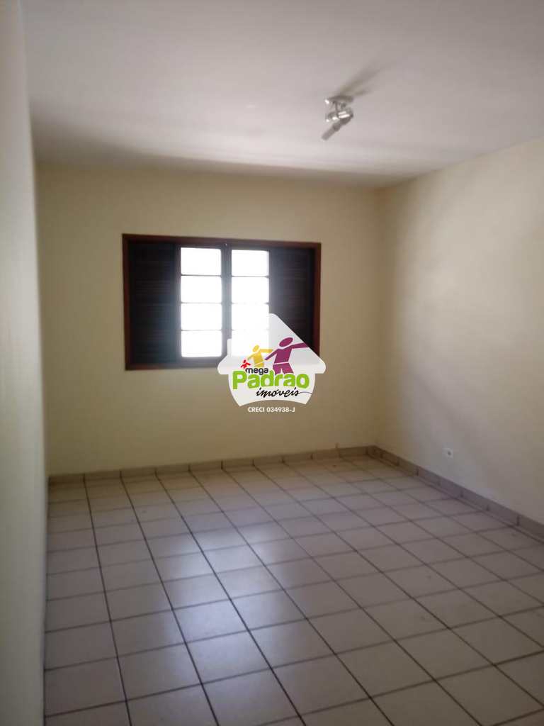 Casa Comercial em Guarulhos, no bairro Jardim Santa Mena