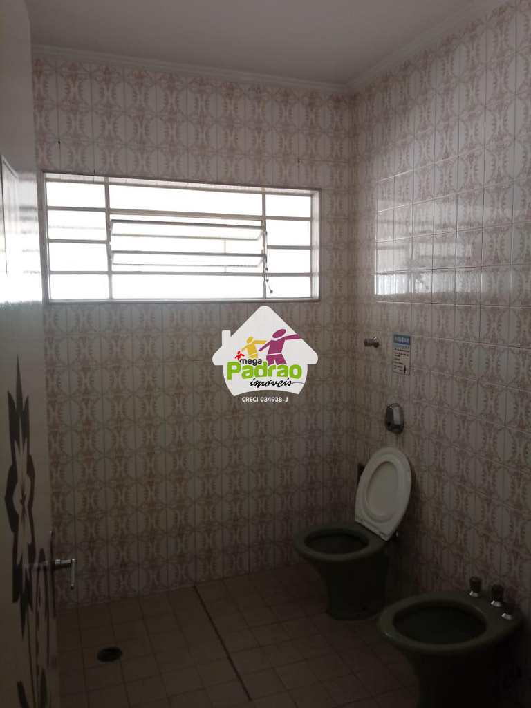 Casa Comercial em Guarulhos, no bairro Jardim Santa Mena