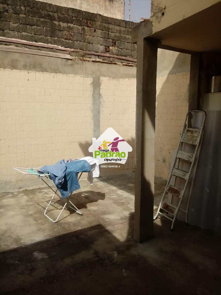 Casa em Guarulhos, no bairro Vila Galvão