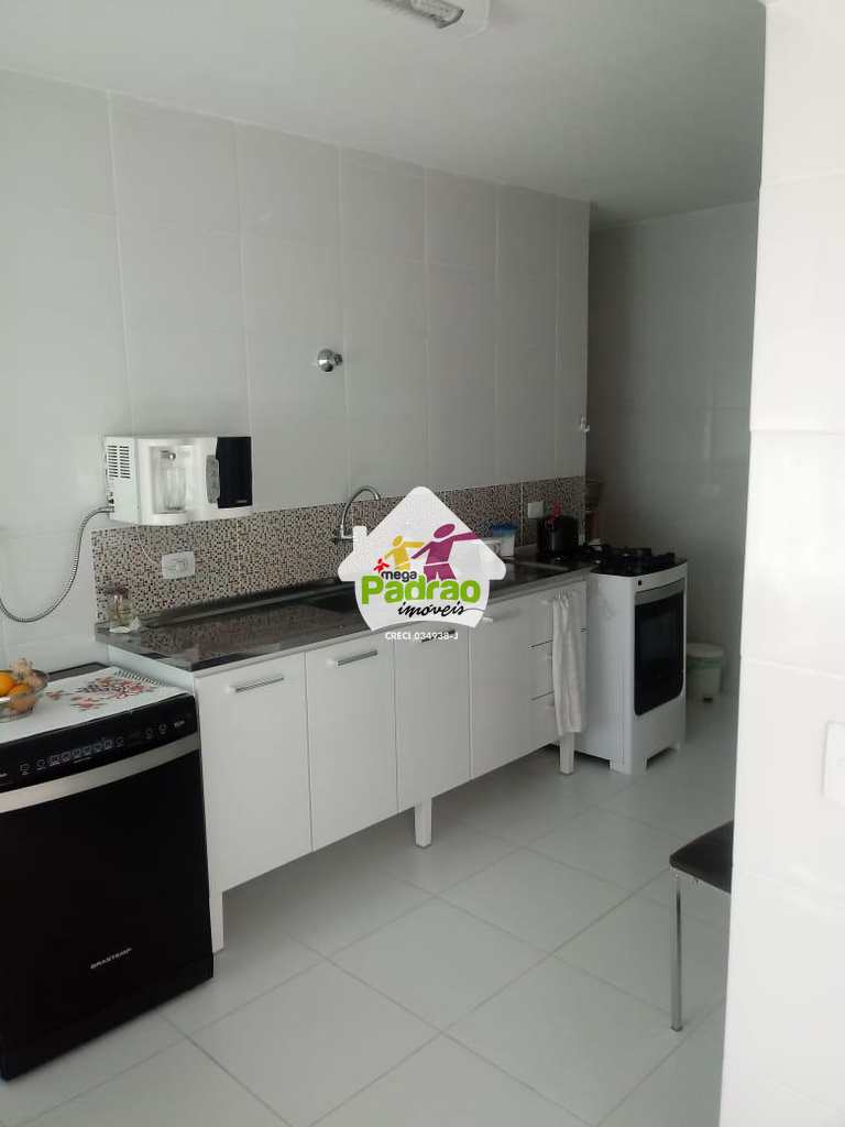 Casa em Guarulhos, no bairro Vila Galvão