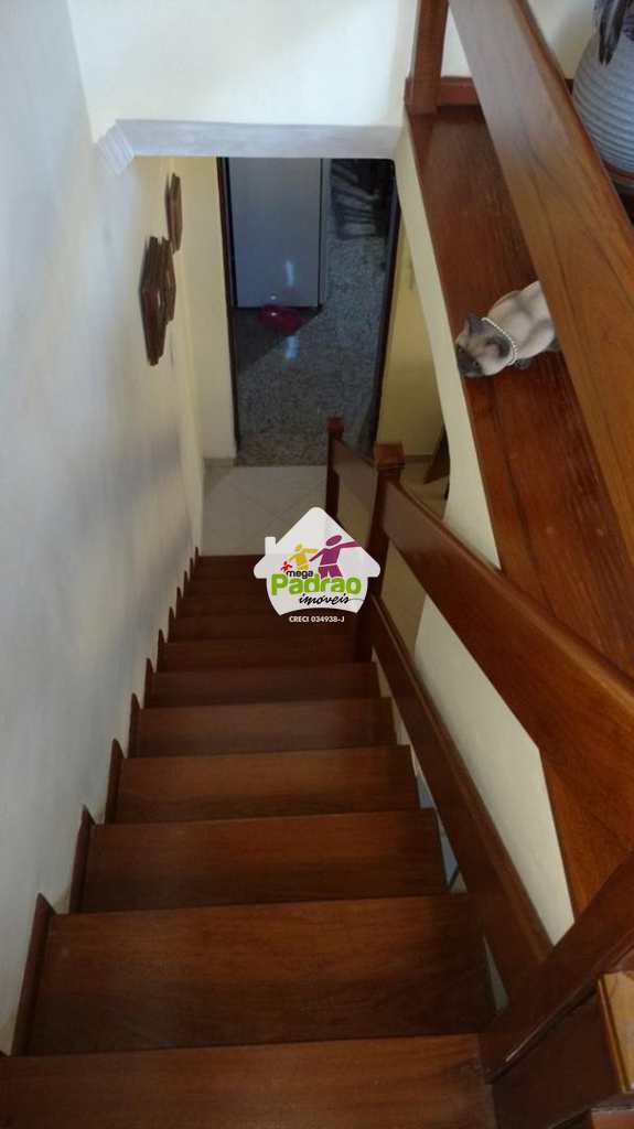 Sobrado em Guarulhos, no bairro Torres Tibagy