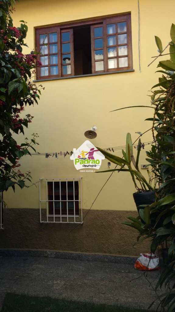 Sobrado em Guarulhos, no bairro Torres Tibagy