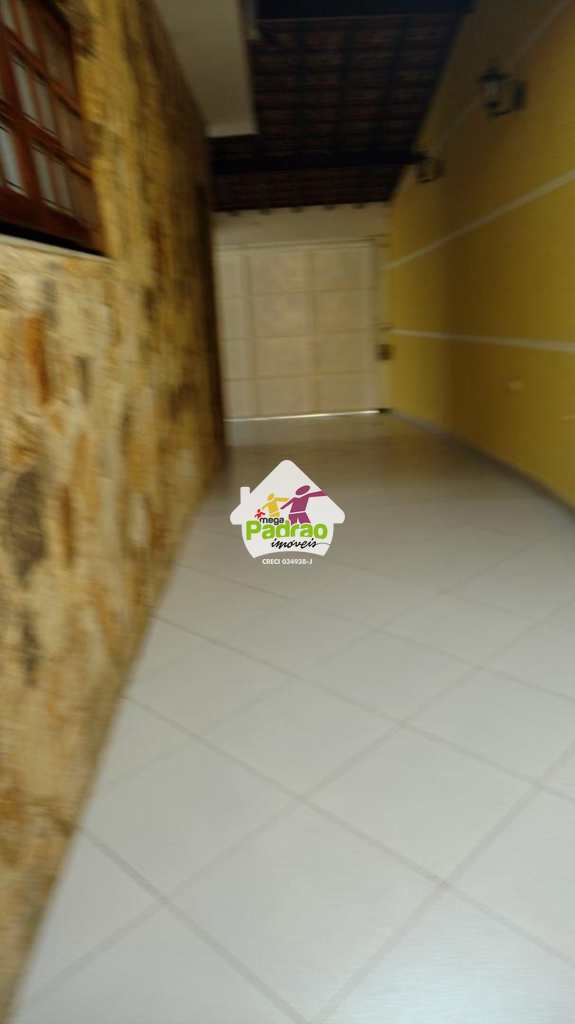 Sobrado em Guarulhos, no bairro Torres Tibagy