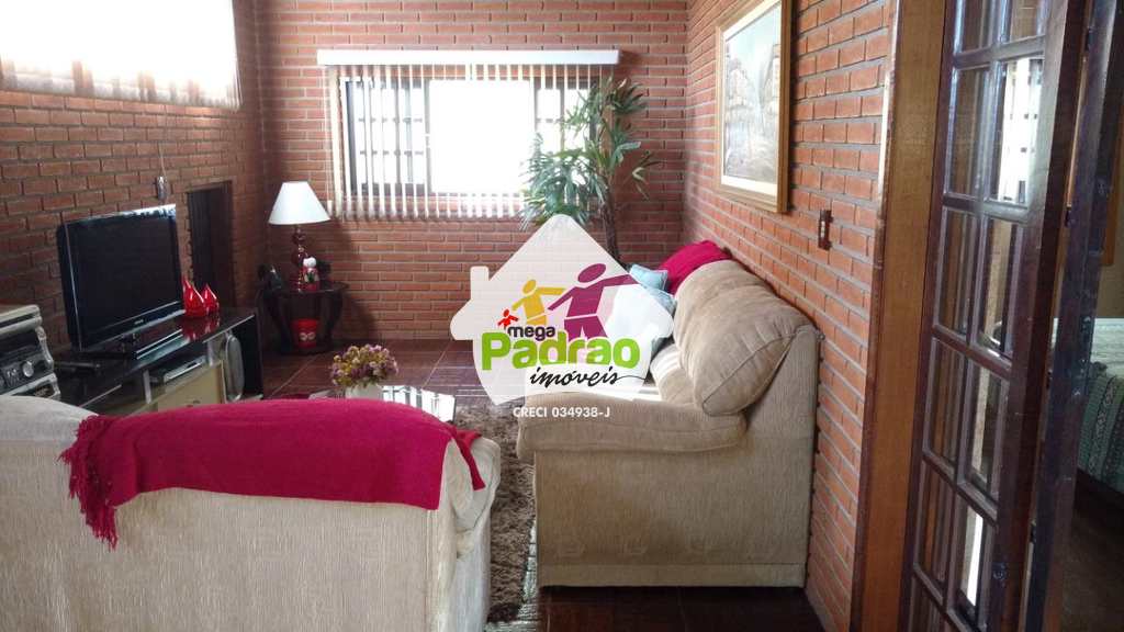 Sobrado em Guarulhos, no bairro Torres Tibagy