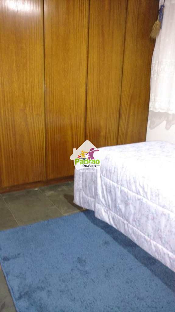 Sobrado em Guarulhos, no bairro Torres Tibagy