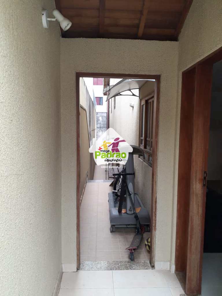 Sobrado em Guarulhos, no bairro Vila Milton