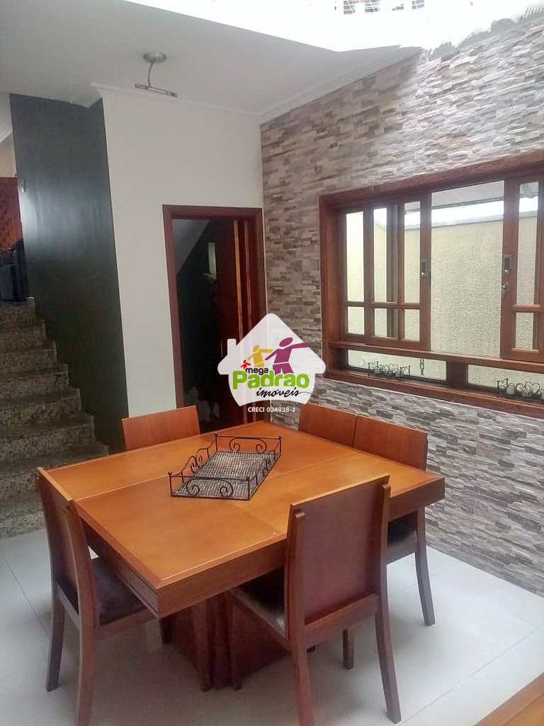 Sobrado em Guarulhos, no bairro Vila Milton