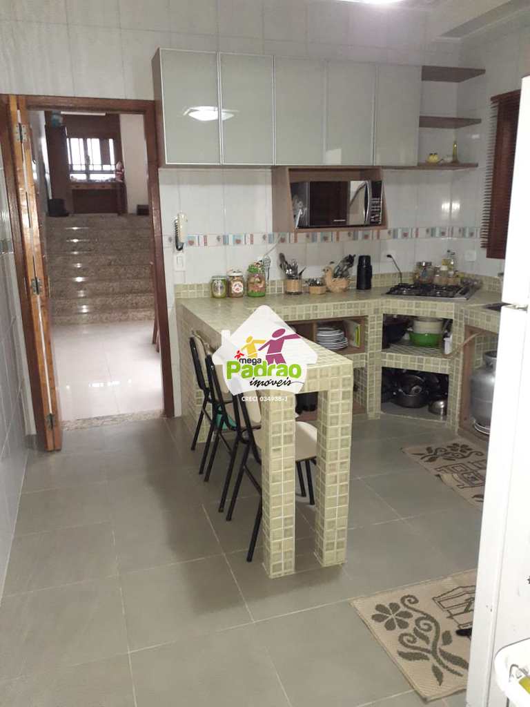 Sobrado em Guarulhos, no bairro Vila Milton