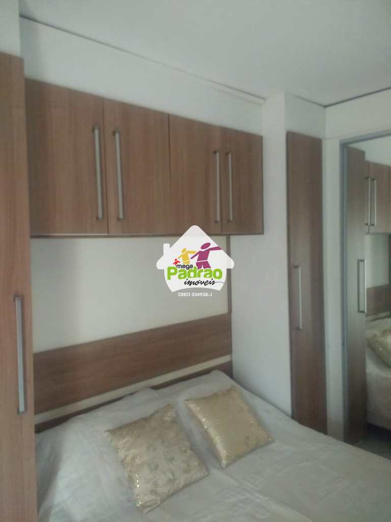 Sobrado em Guarulhos, no bairro Vila Milton