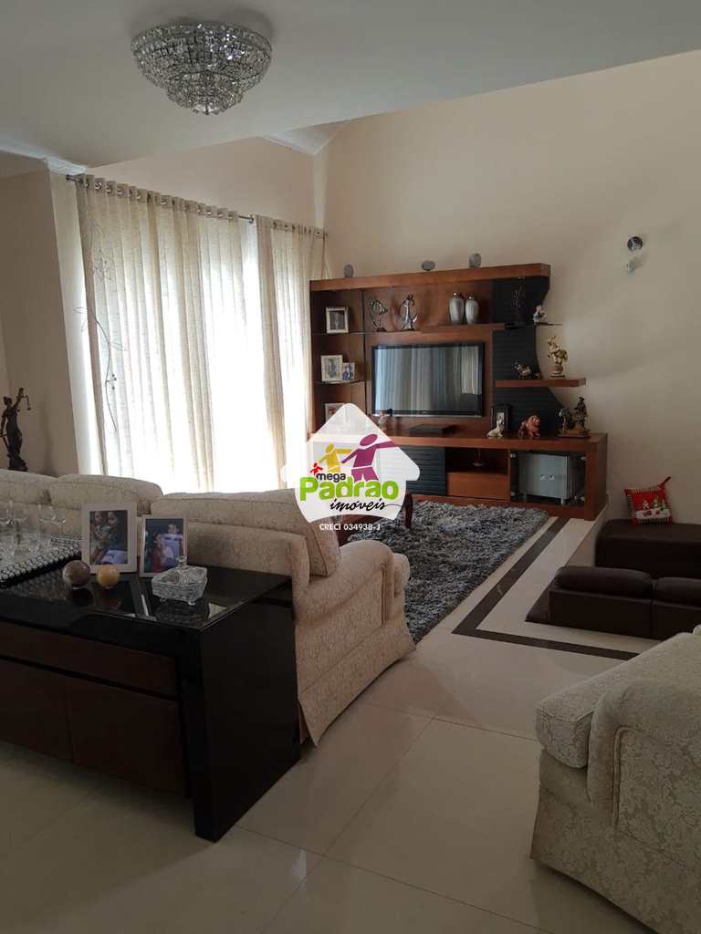 Sobrado em Guarulhos, no bairro Vila Galvão