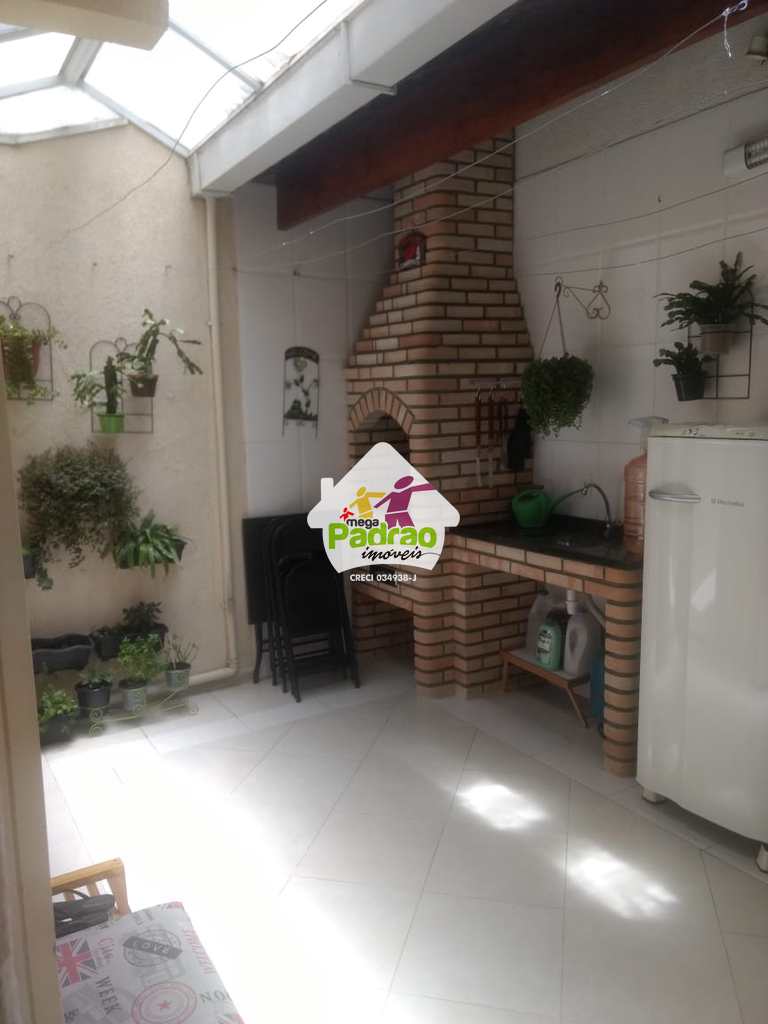 Sobrado em Guarulhos, no bairro Jardim Paraventi