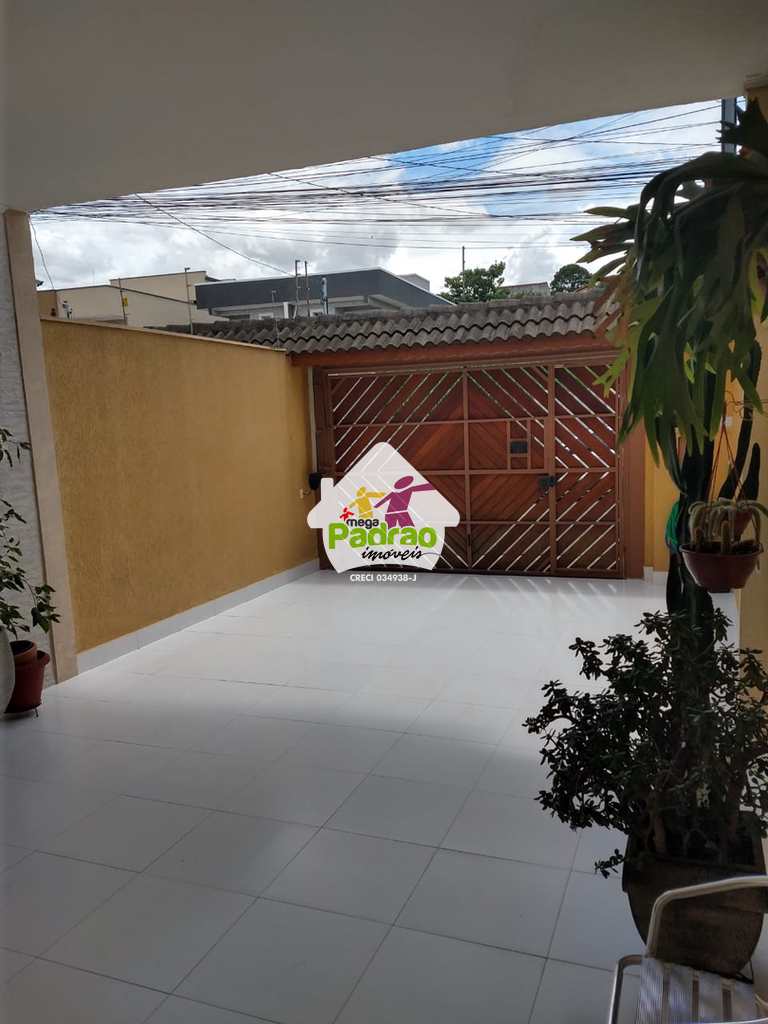 Sobrado em Guarulhos, no bairro Jardim Paraventi