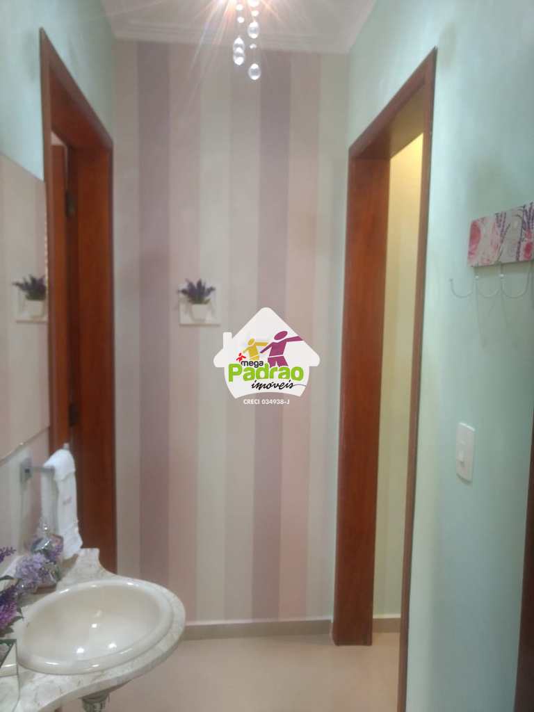 Sobrado em Guarulhos, no bairro Jardim Paraventi