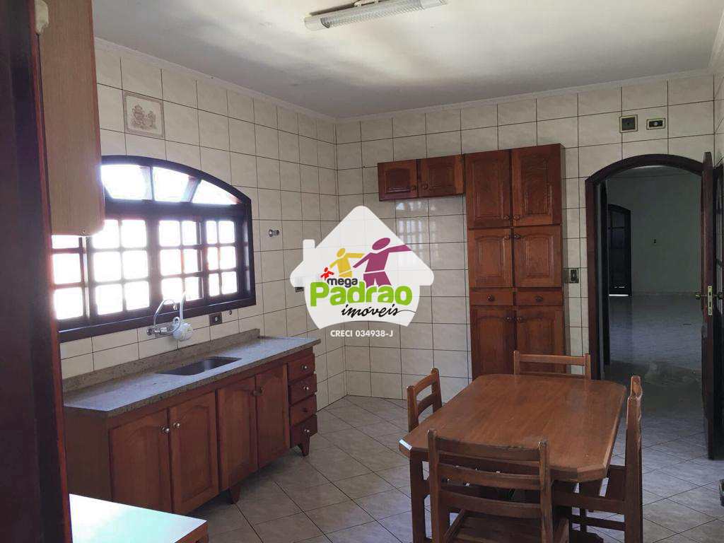 Sobrado em Guarulhos, no bairro Parque Continental II