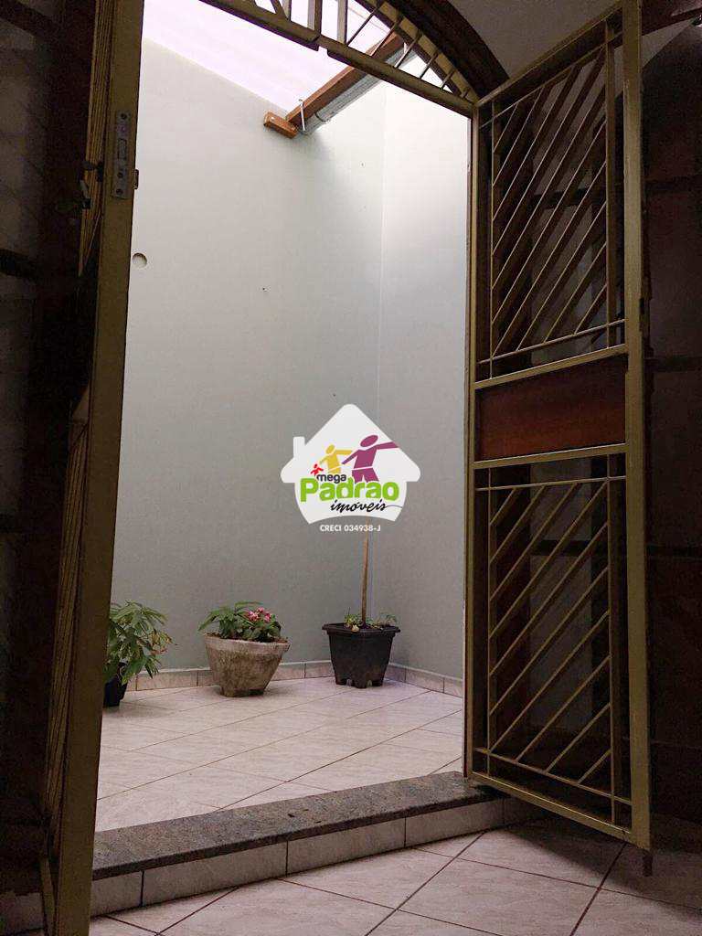 Sobrado em Guarulhos, no bairro Parque Continental II