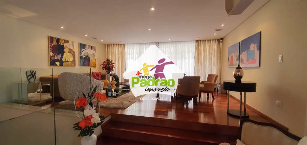 Sobrado em Guarulhos, no bairro Parque Renato Maia
