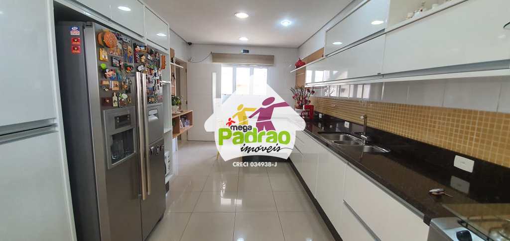 Sobrado em Guarulhos, no bairro Parque Renato Maia