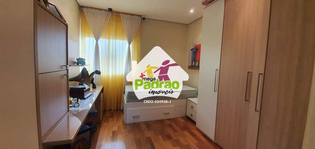 Sobrado em Guarulhos, no bairro Parque Renato Maia