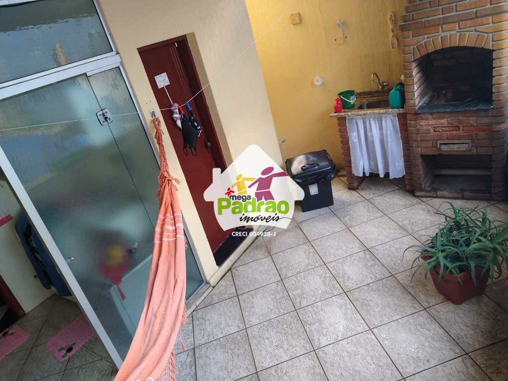 Sobrado em Guarulhos, no bairro Parque Renato Maia