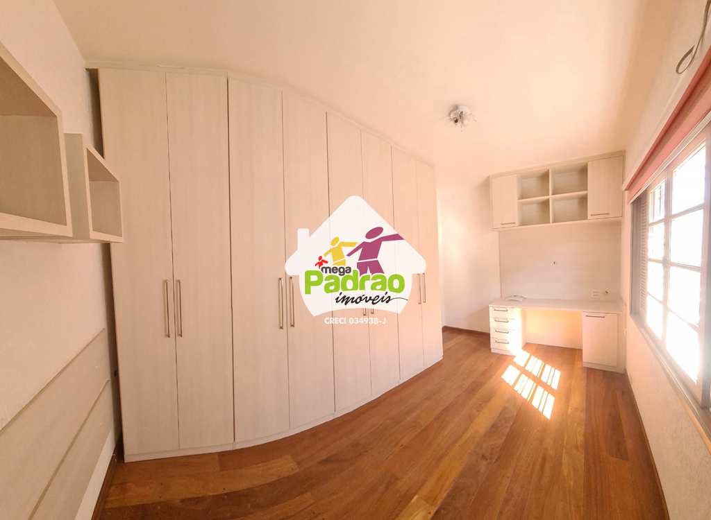 Casa em Guarulhos, no bairro Vila Galvão
