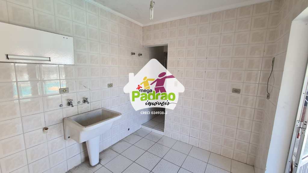 Casa em Guarulhos, no bairro Vila Galvão