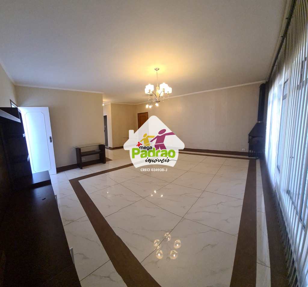 Casa em Guarulhos, no bairro Vila Galvão