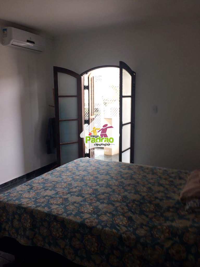 Sobrado em Guarulhos, no bairro Jardim Adriana