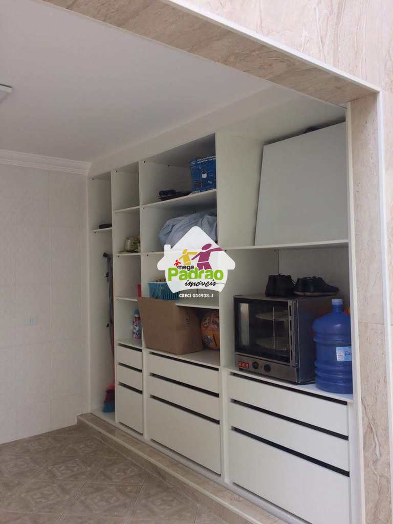 Sobrado em Guarulhos, no bairro Jardim Adriana