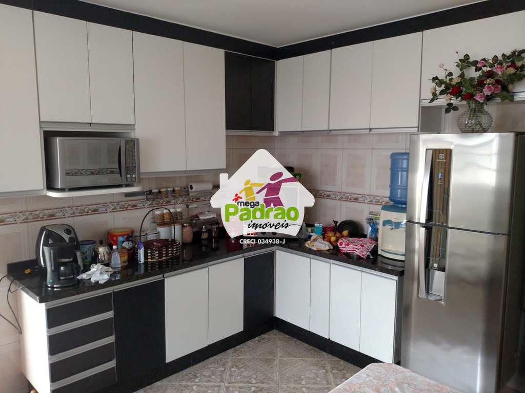 Sobrado em Guarulhos, no bairro Jardim Adriana