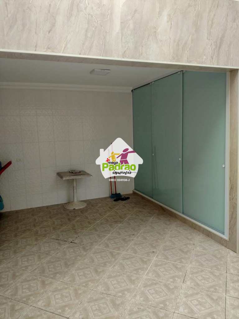 Sobrado em Guarulhos, no bairro Jardim Adriana