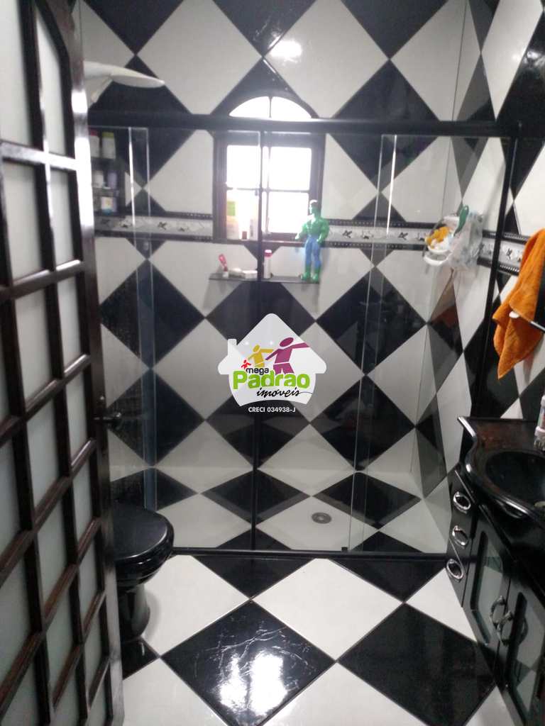 Sobrado em Guarulhos, no bairro Jardim Adriana