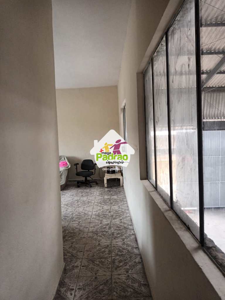 Galpão em Guarulhos, no bairro Água Chata