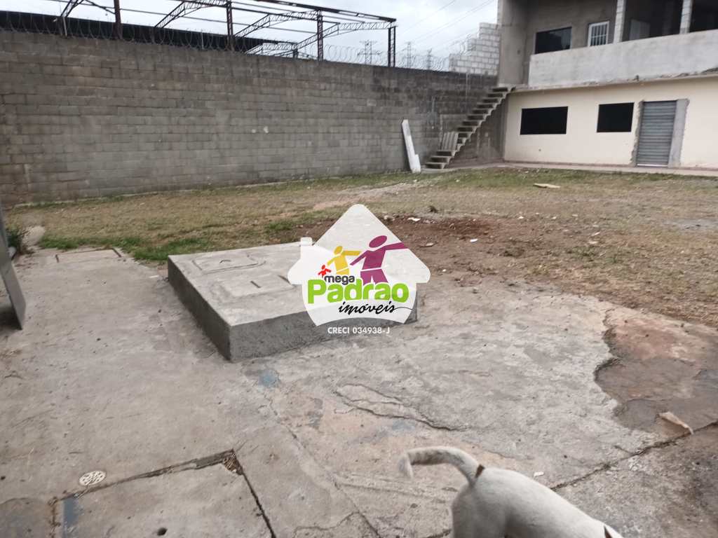 Galpão em Guarulhos, no bairro Água Chata