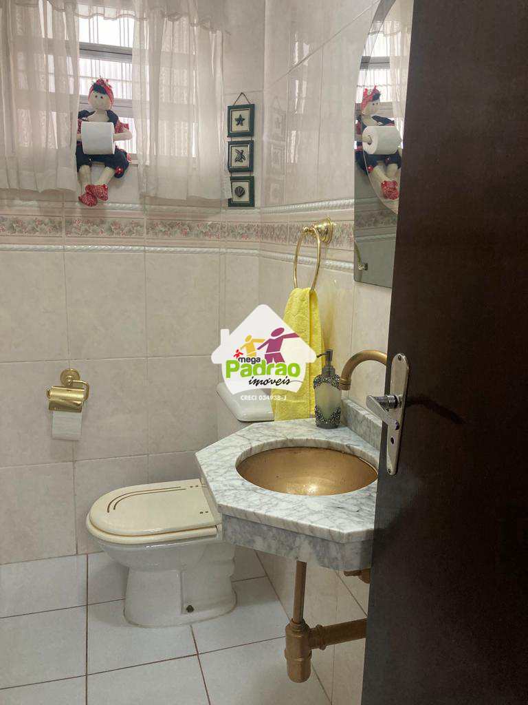 Sobrado em Guarulhos, no bairro Vila Rosália